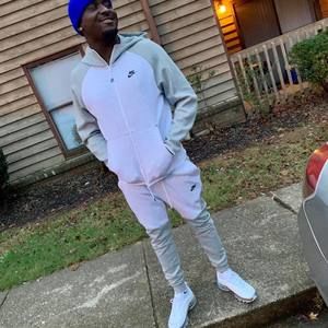 Meet your Posher, Jerome